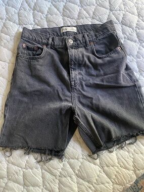Zara Charcoal Black Frayed Denim Shorts